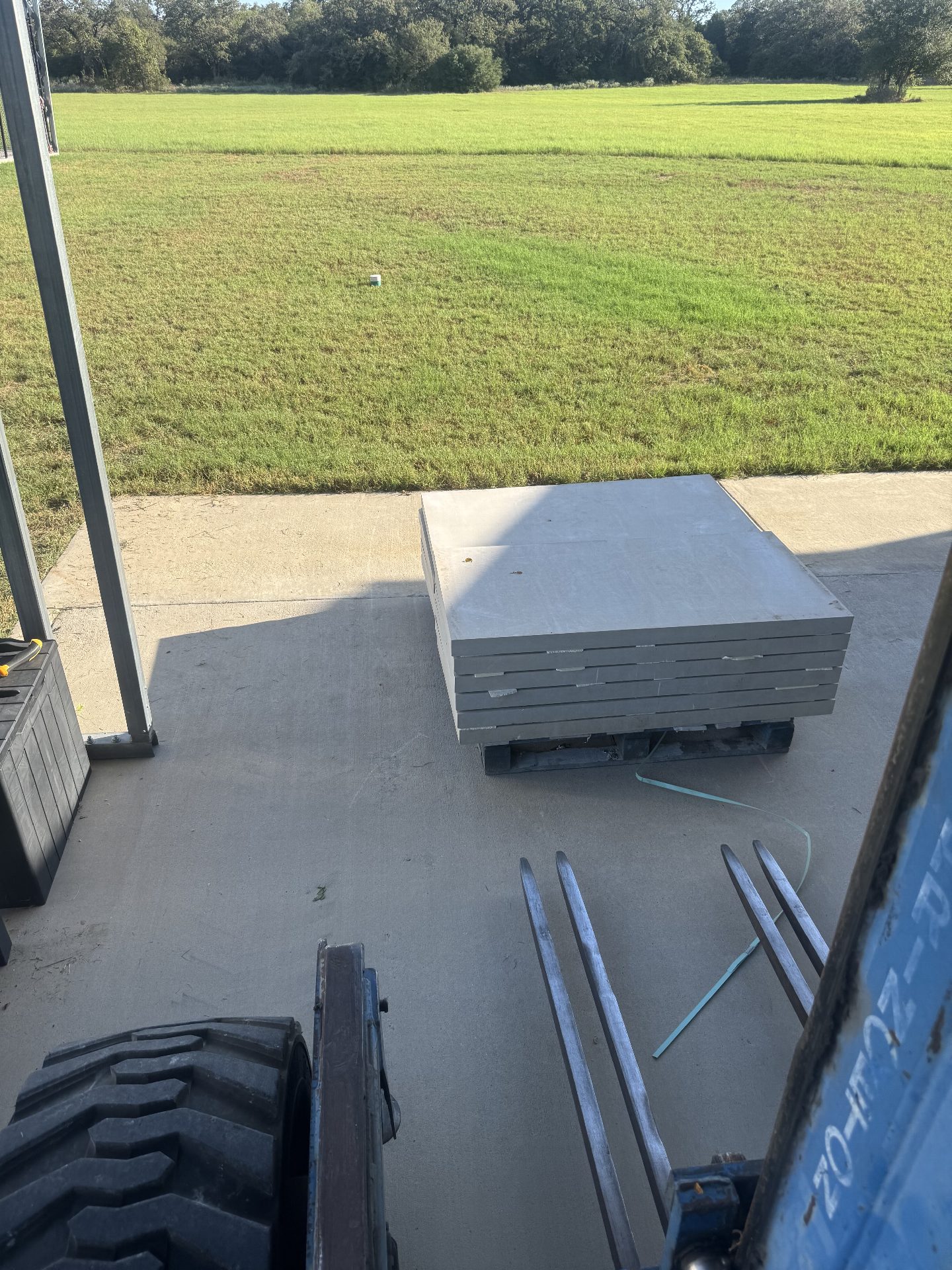 Driver's photo of 2'x4' Grey Buff Lueder Pavers (2.25" Thick) in Elgin