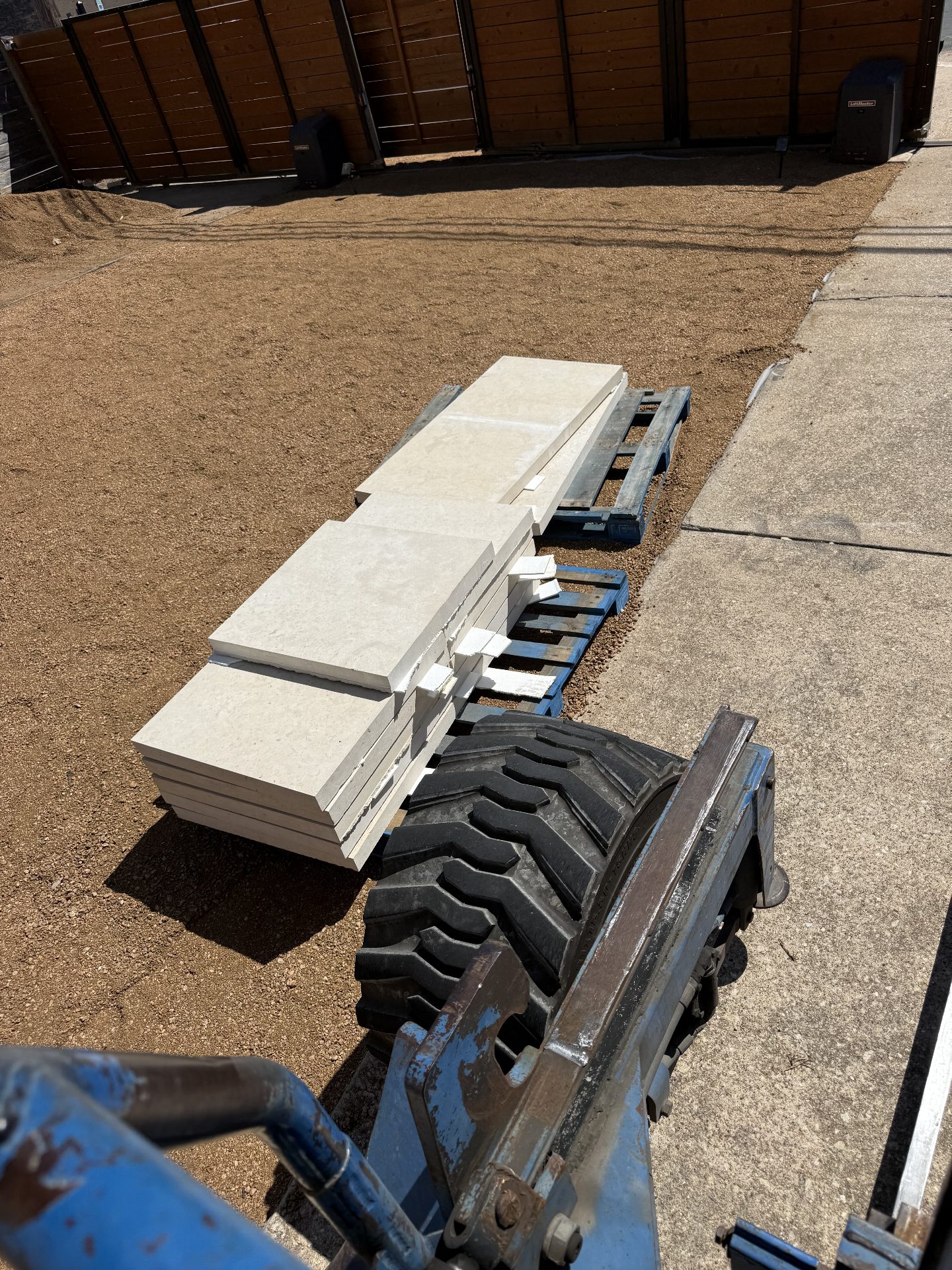Driver's photo of 2'x2' Cream Limestone Pavers (2.25" thick) in Austin