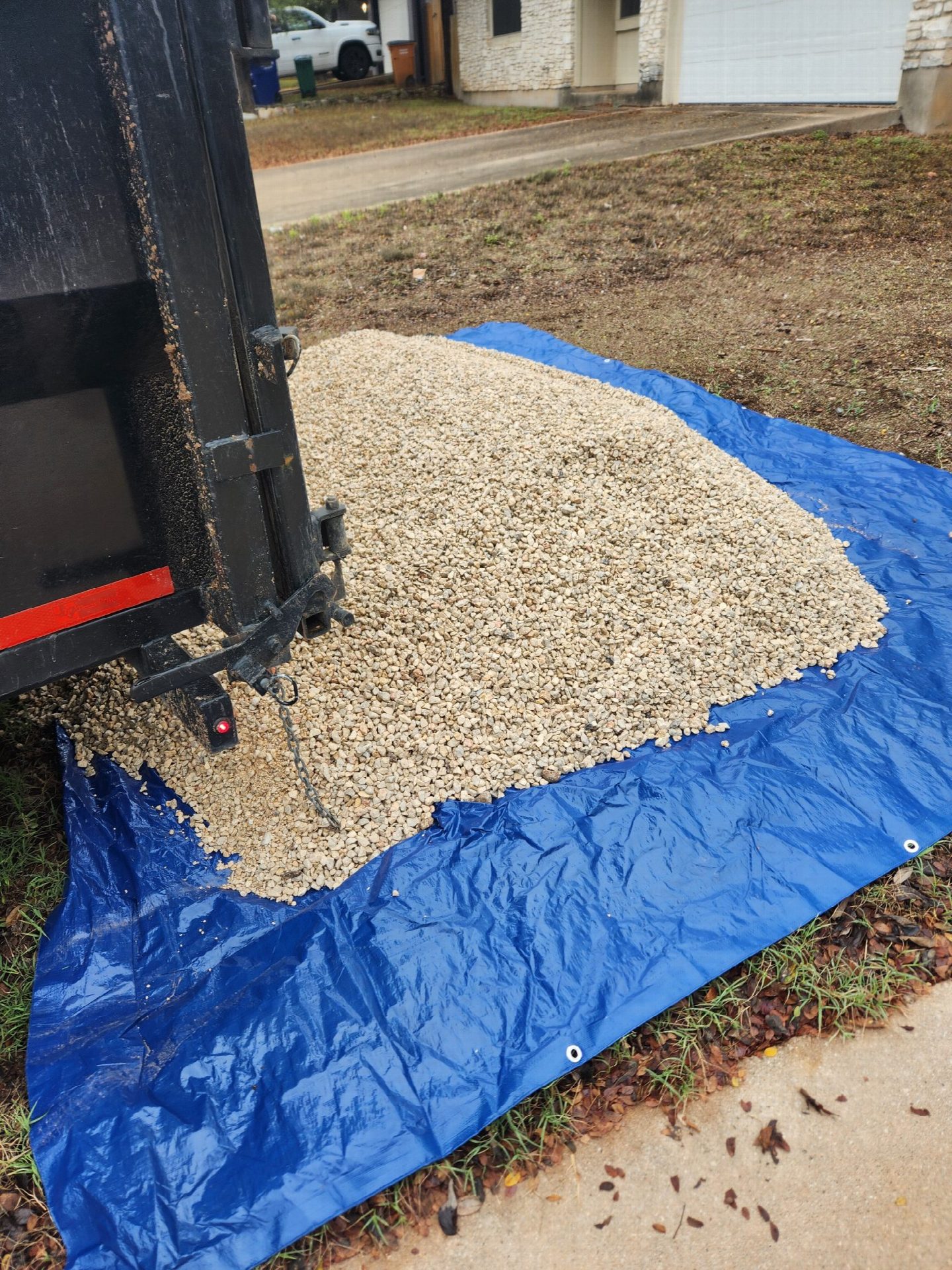 Driver's photo of 1 yard of 3/4" Crushed Limestone in Austin