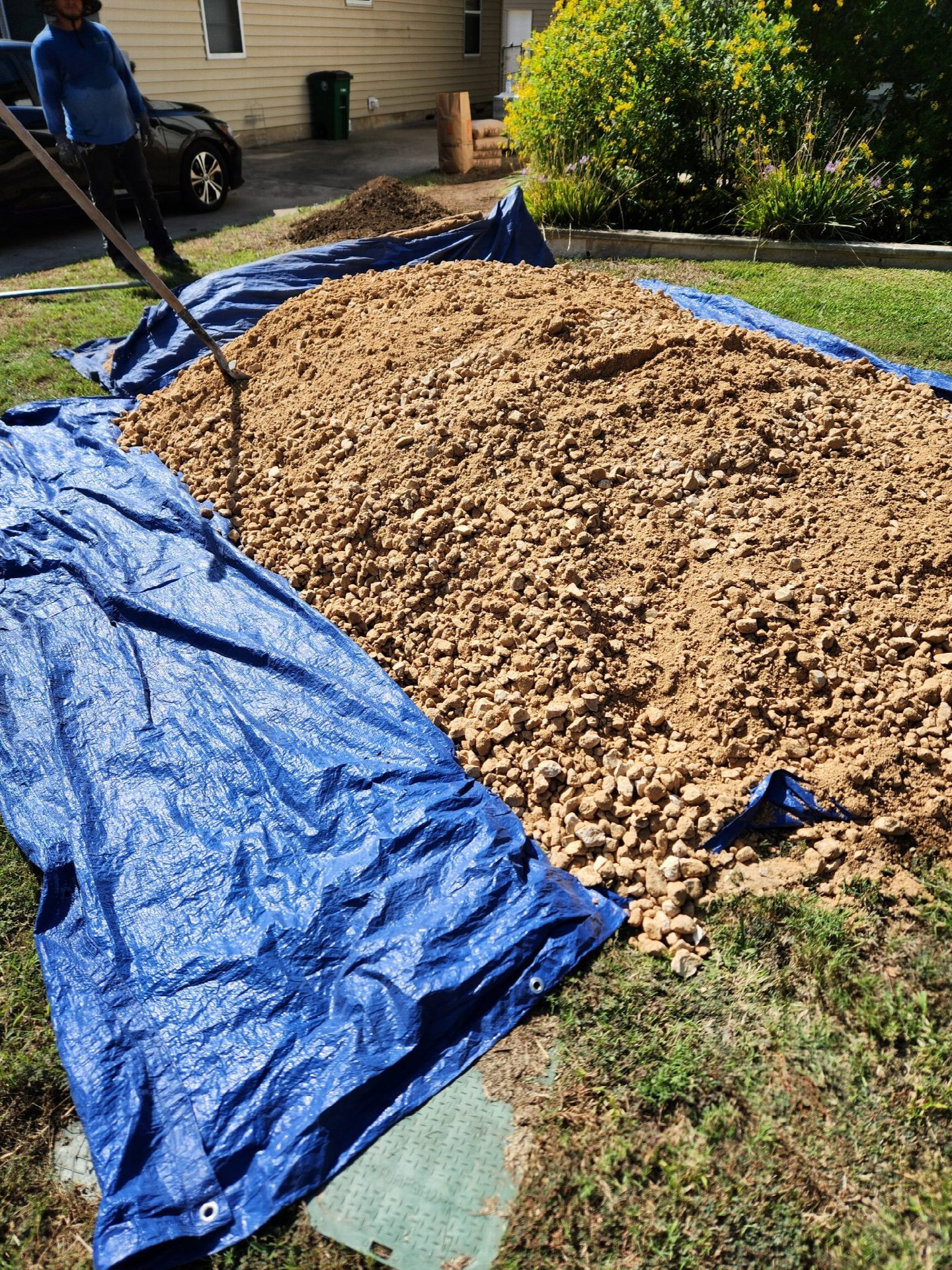 Driver's photo of 2.5 yards of Road Base/Caliche Rock in Austin