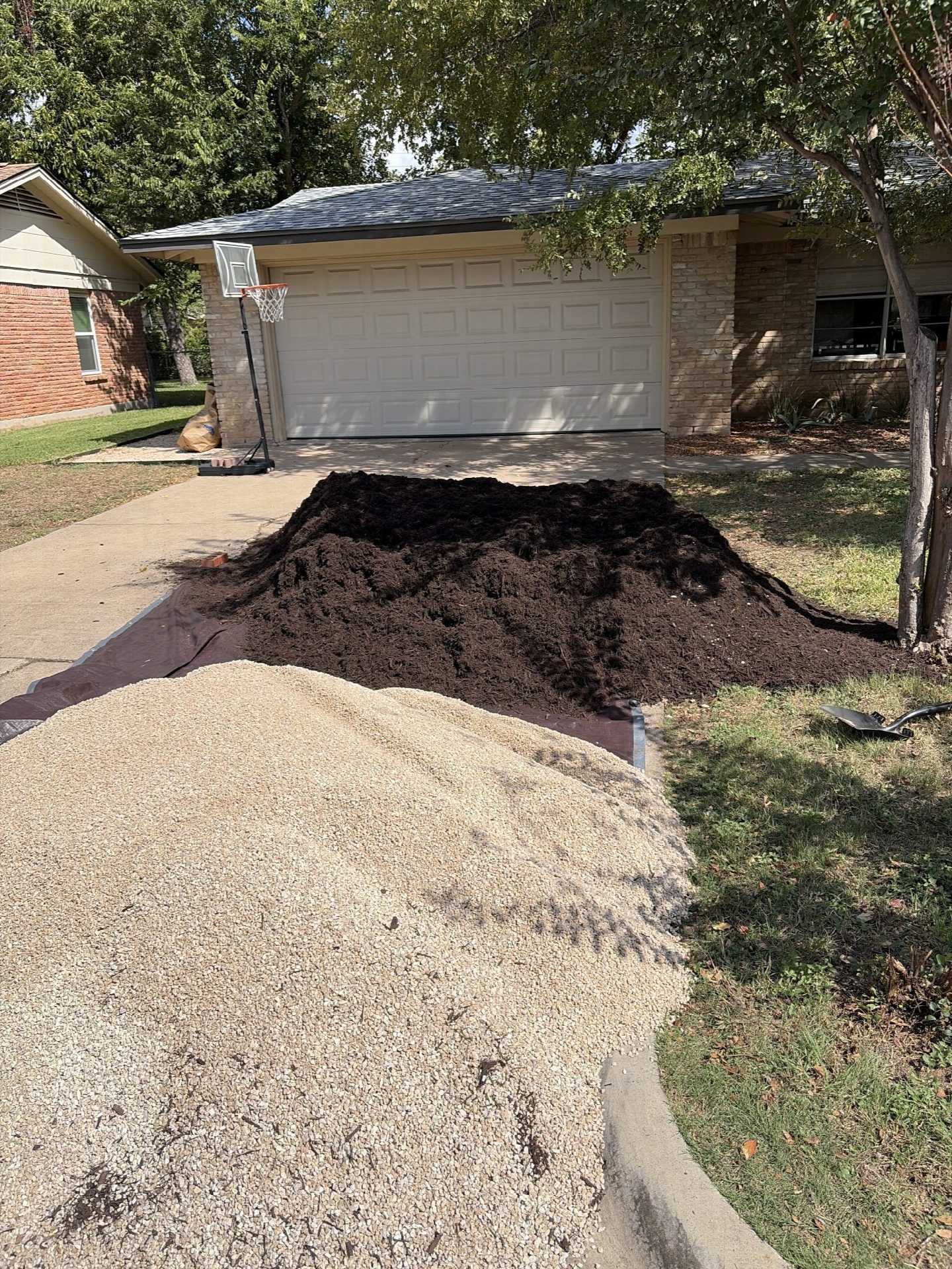 Driver's photo of 3 yards of Hardwood Mulch in Austin