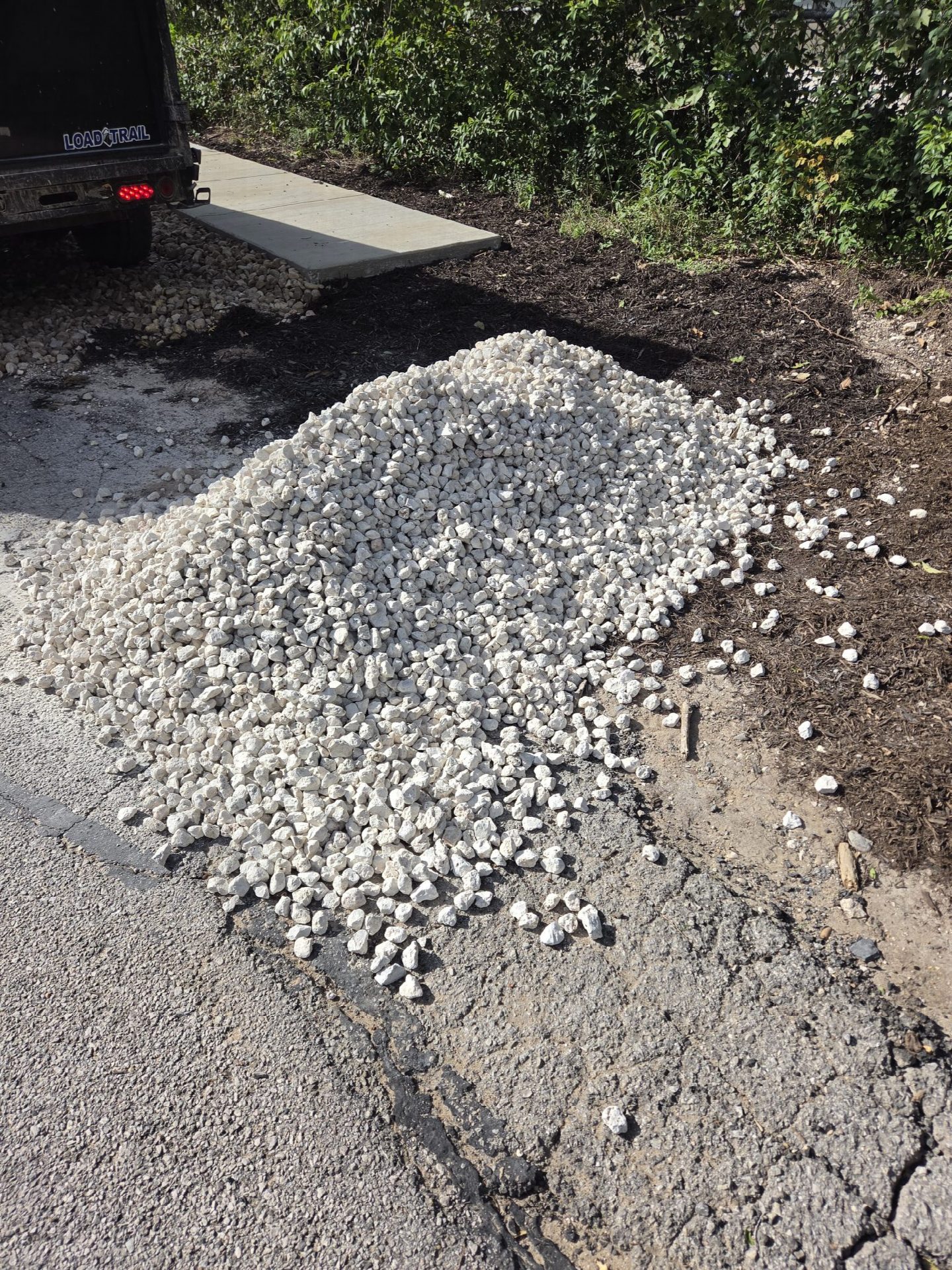 Driver's photo of 1 yard of 1.5" Limestone Gravel in Austin