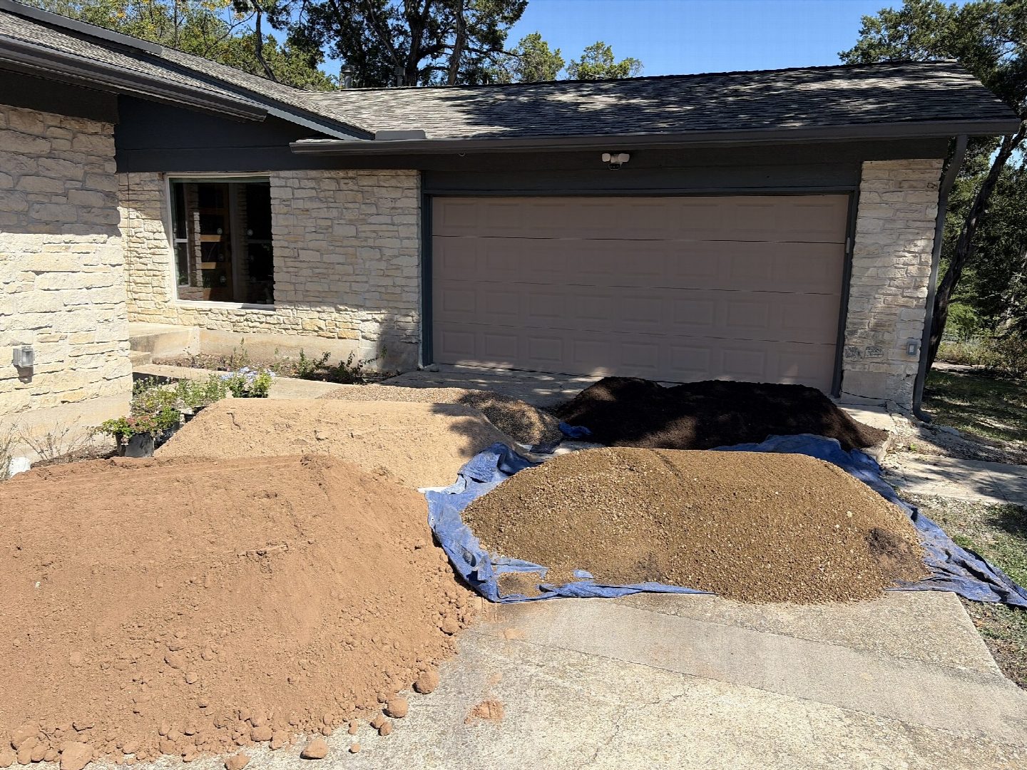 Driver's photo of 1.5 yard of Sandy Loam in Austin