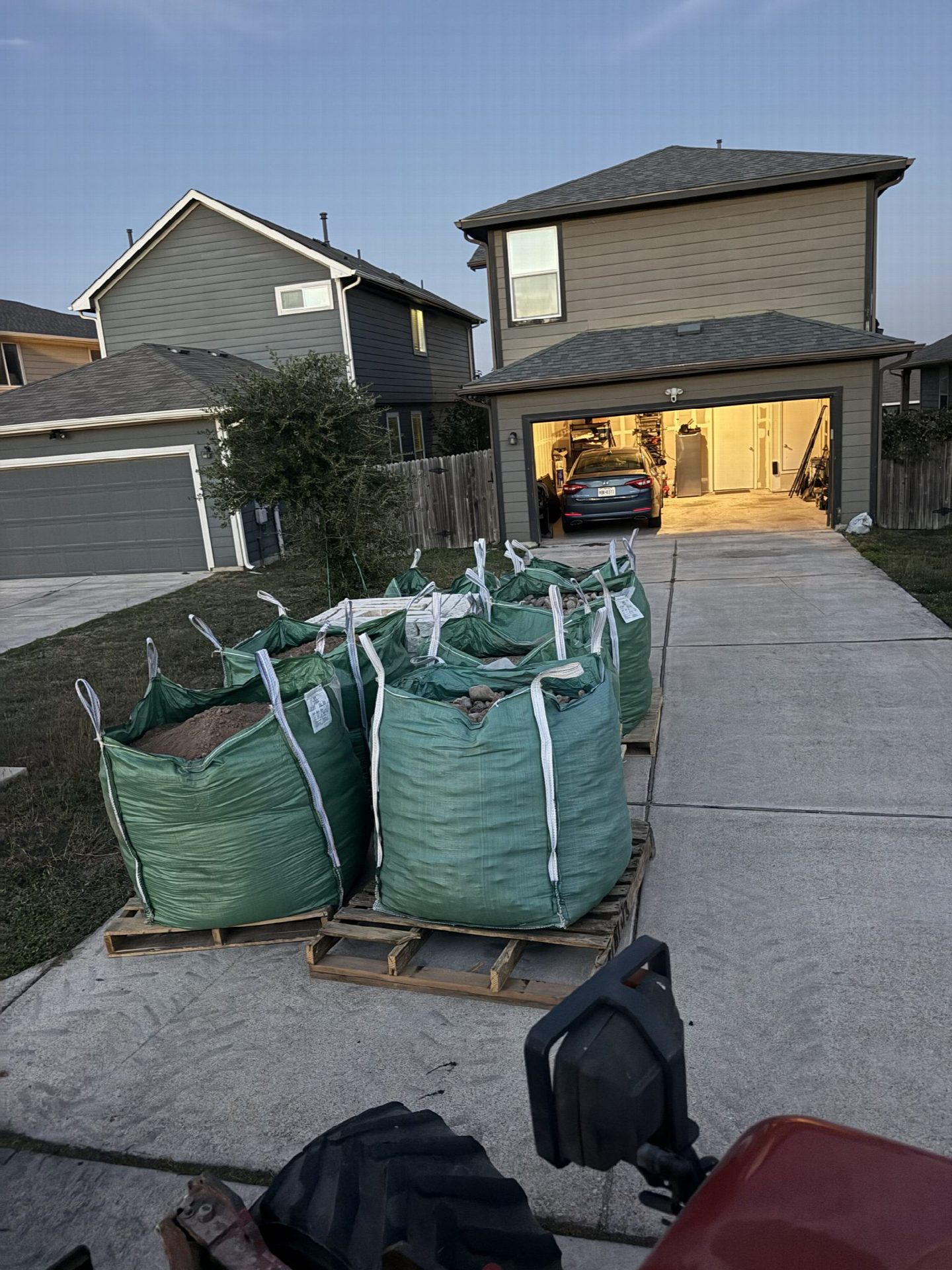 Driver's photo of 3 yards of 3/8" Pea Gravel in Austin