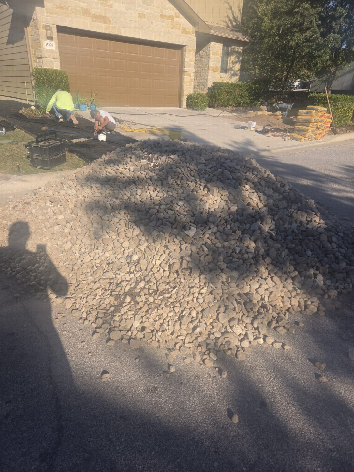 Driver's photo of 5 yards of 1"x2" Washed River Gravel in Austin