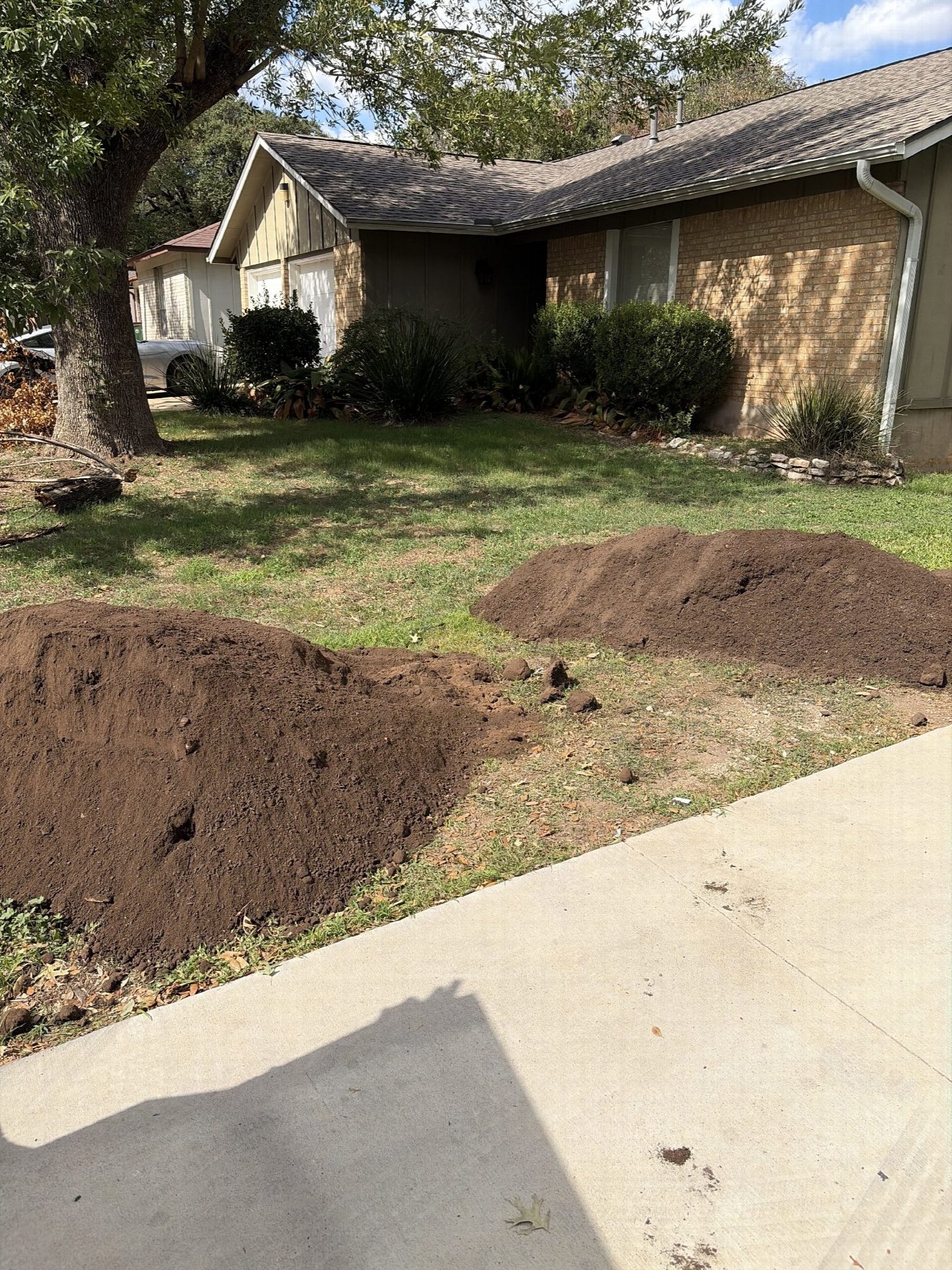 Driver's photo of 2 yards of Flower & Garden Soil in Austin