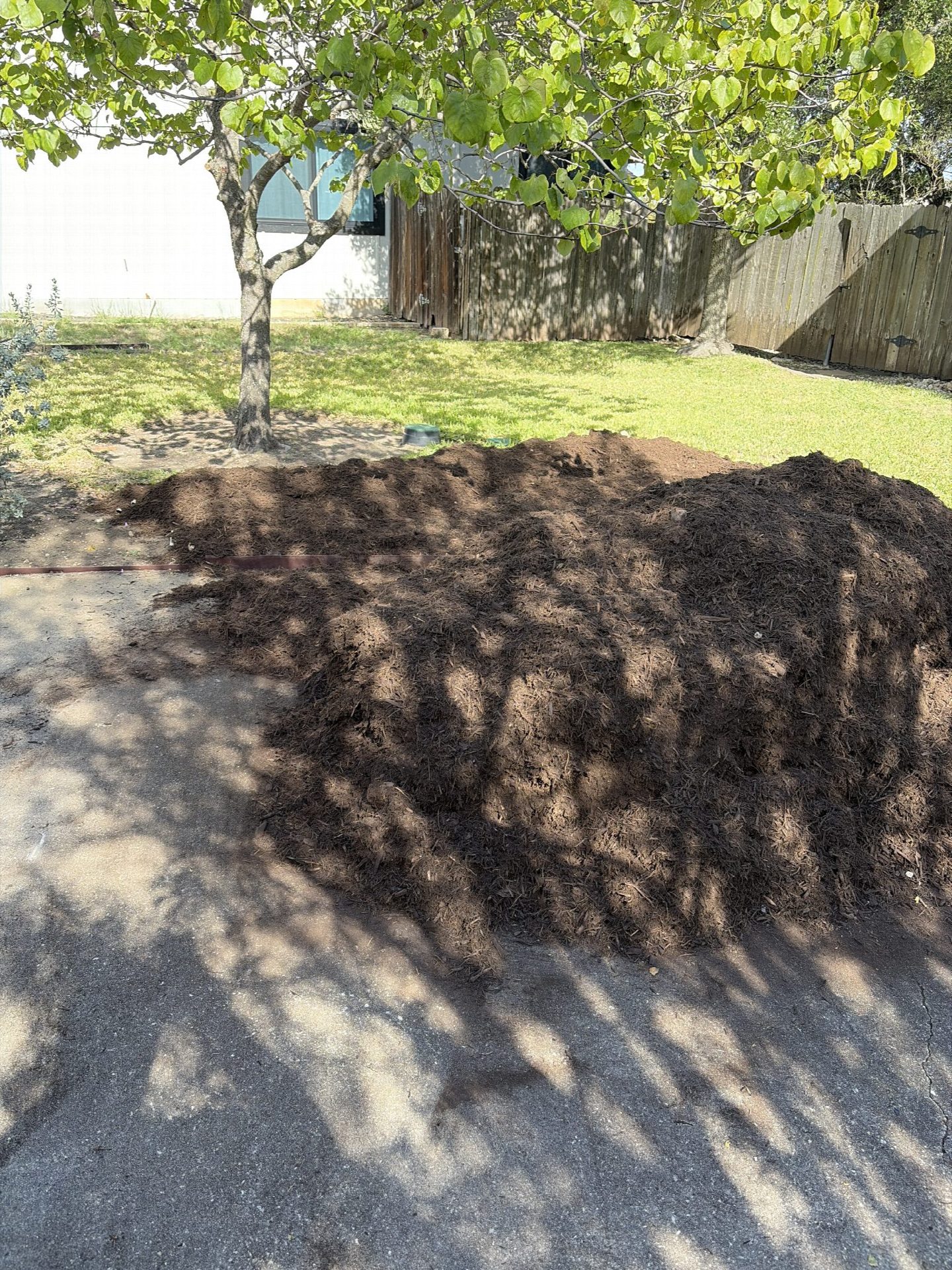 Driver's photo of 2 yards of Texas Cut Mulch in Austin