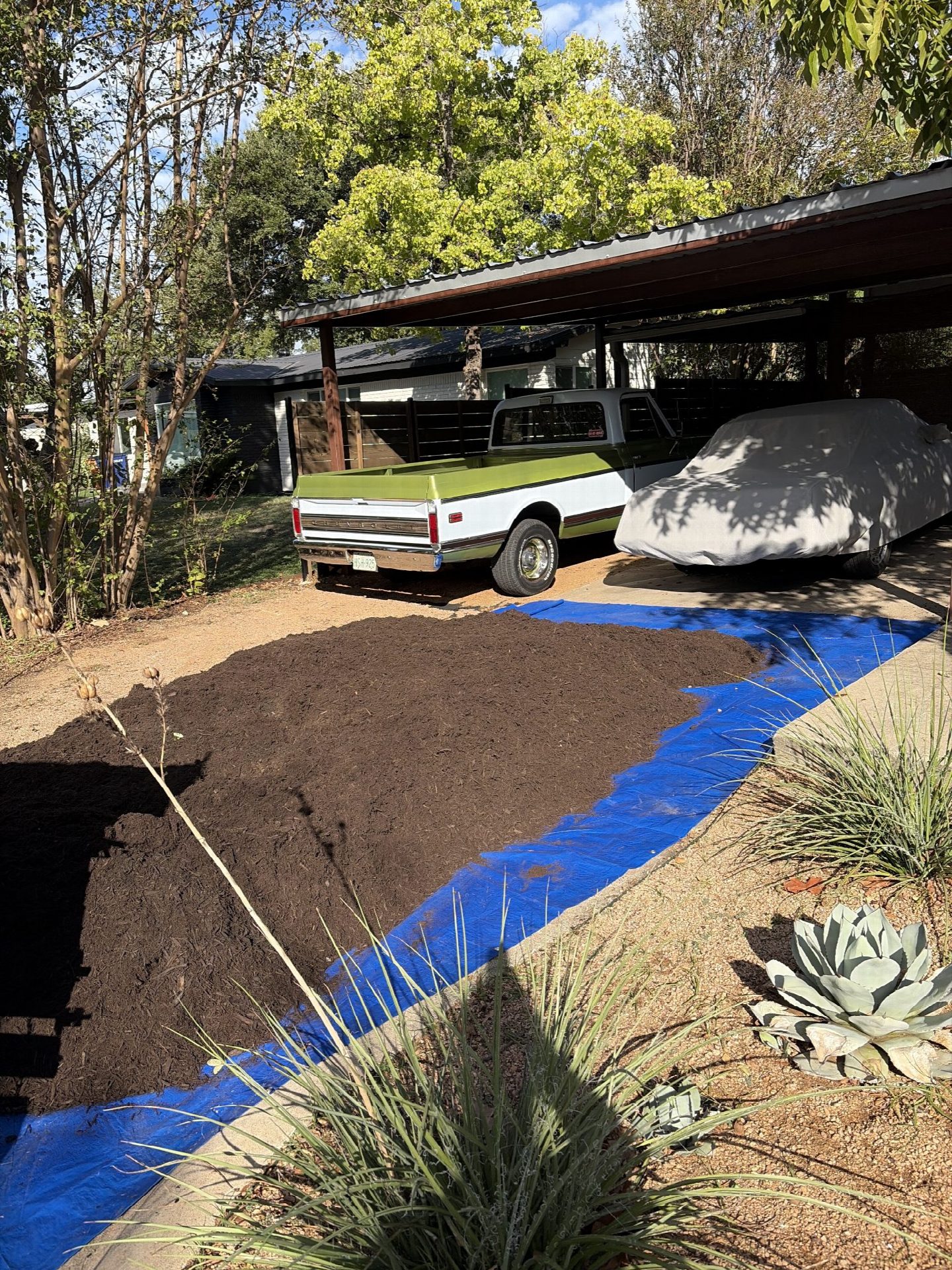 Driver's photo of 4 yards of Hardwood Mulch in Austin