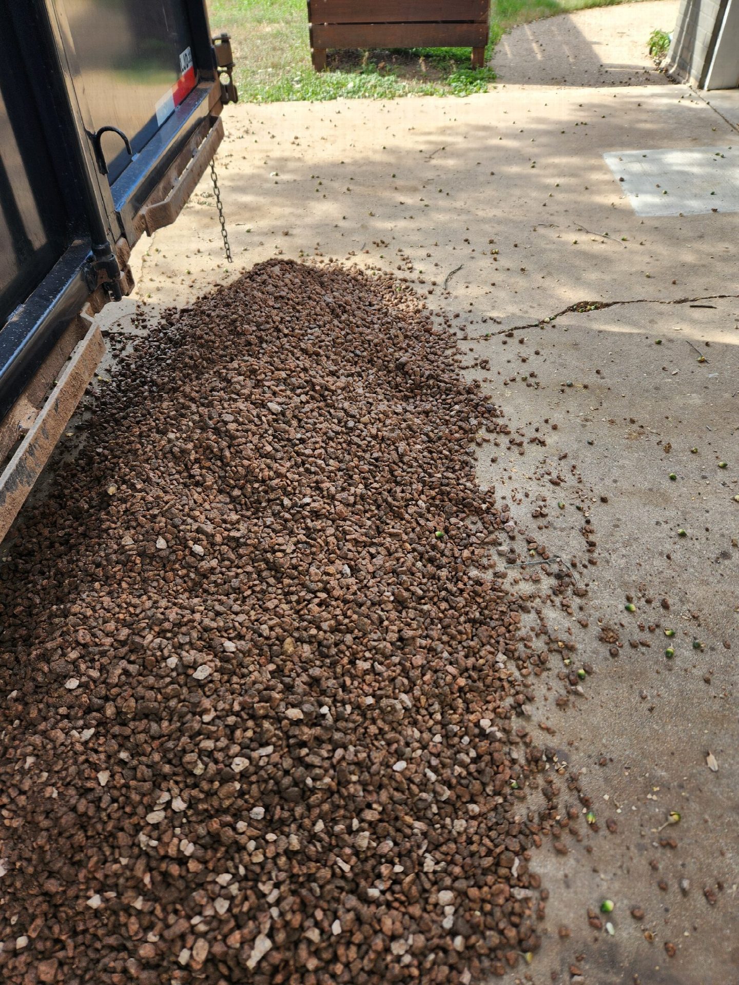 Driver's photo of 0.3 yards of 1/2"- 1" Fairland Pink Gravel in Austin