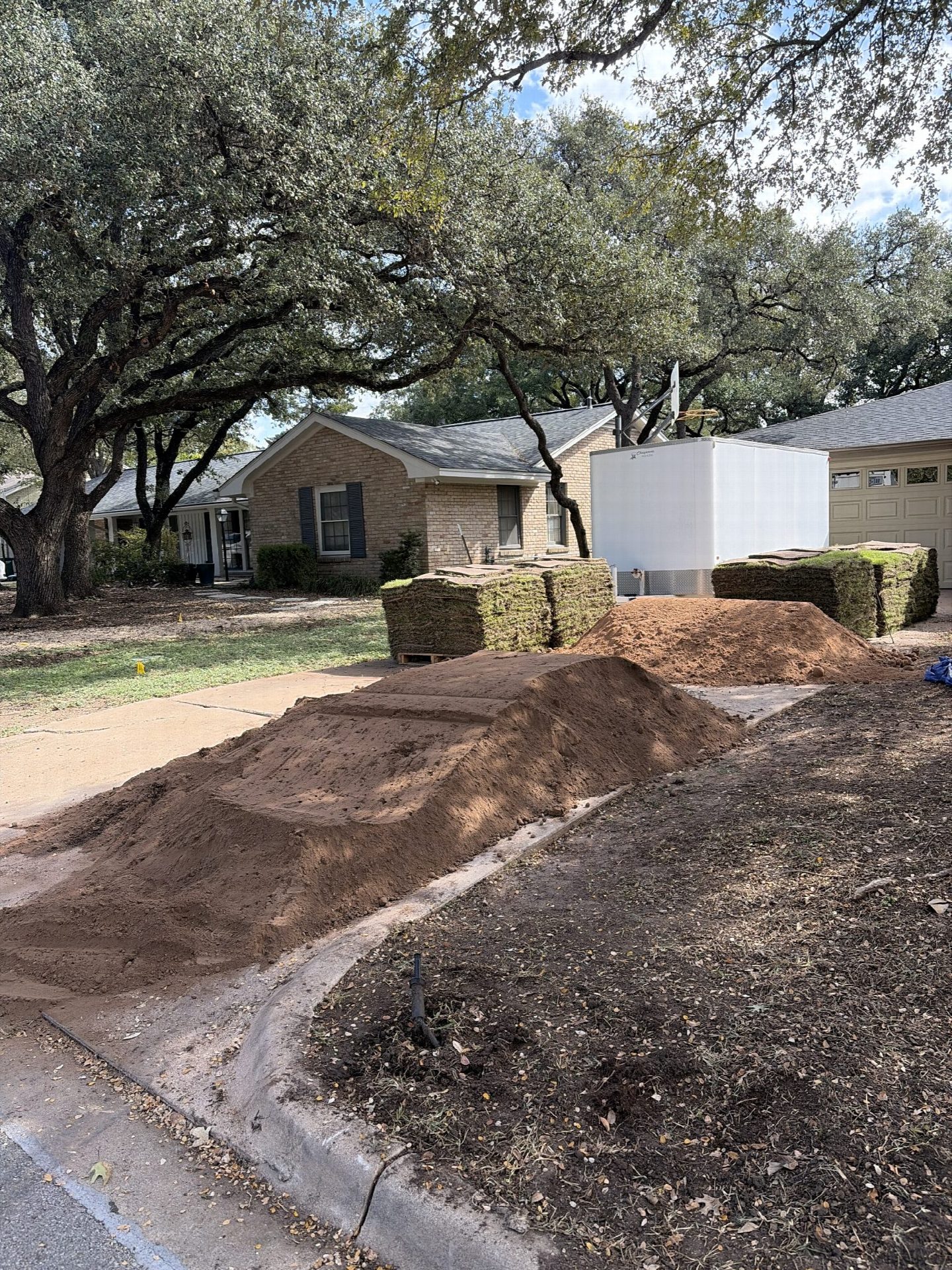 Driver's photo of 3 yards of 75/25 Soil Mix in Austin