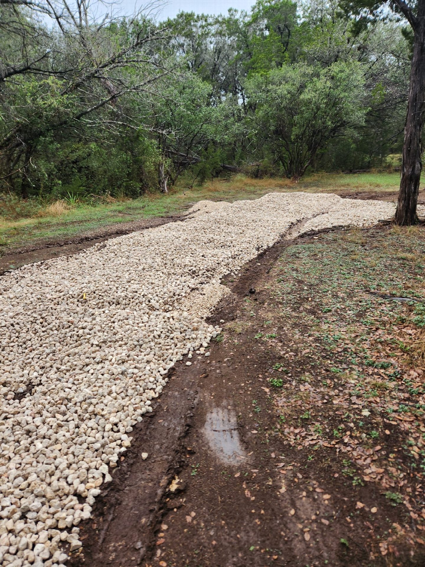 Driver's photo of 10 yards of 1.5" Limestone Gravel in Austin