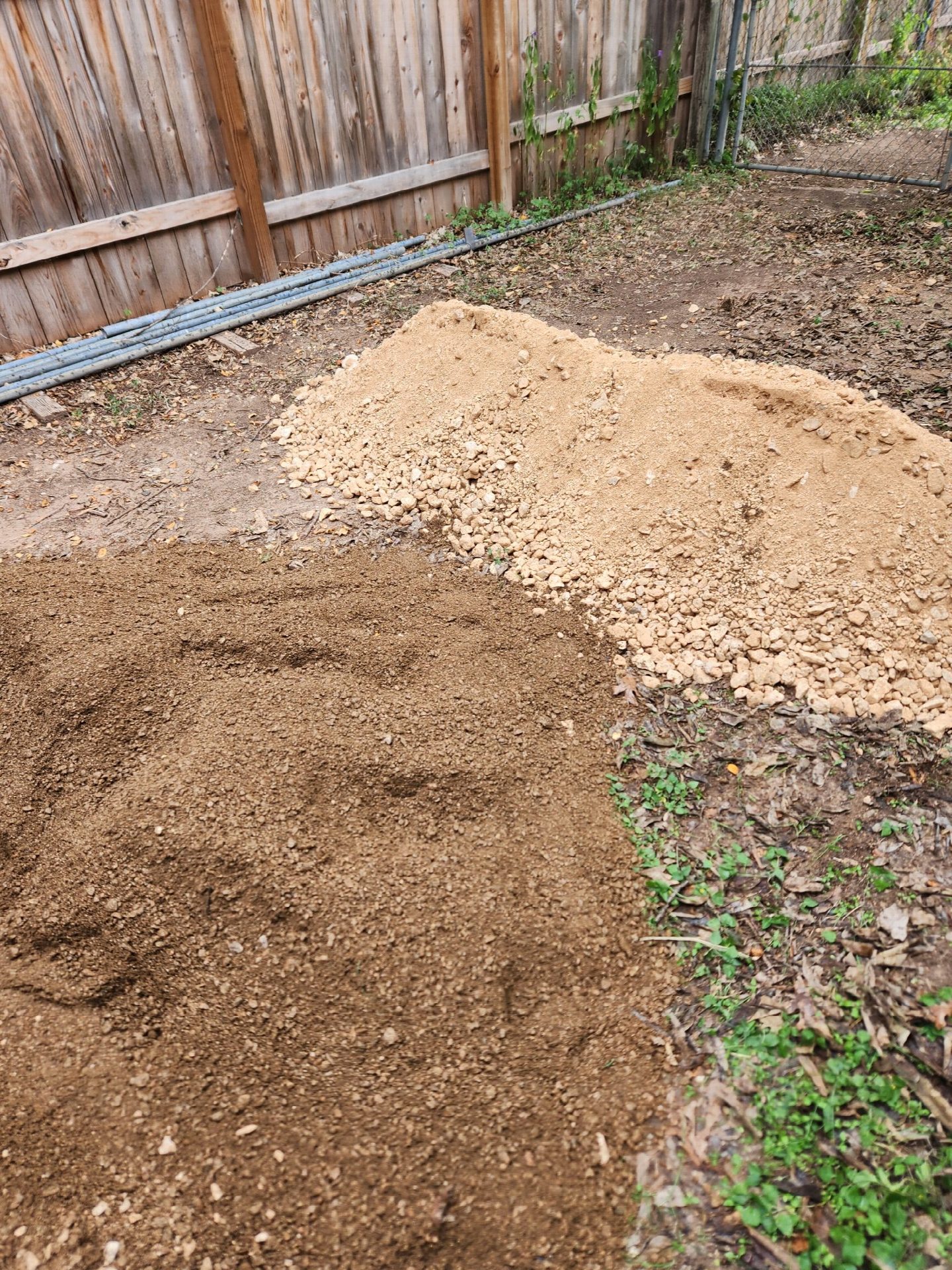 Driver's photo of 1 yard of Road Base/Caliche Rock in Austin